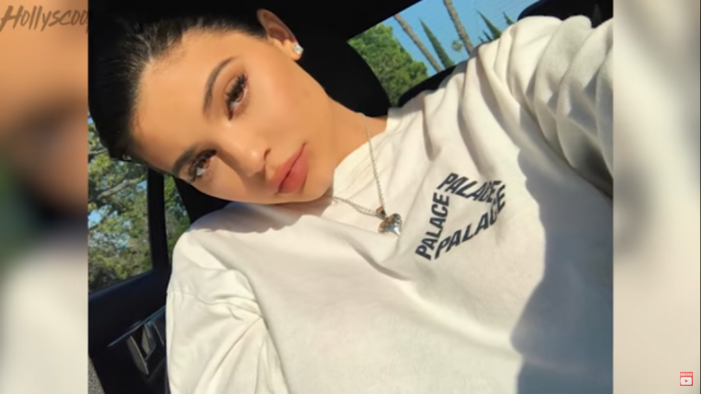 Kylie Jenner Making an Online Dating Profile to Find a New Boyfriend!