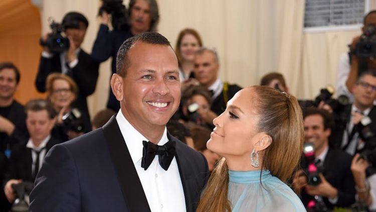 Jennifer Lopez’s Friends are SHOOK and Worried Over Alex Rodriguez Proposal