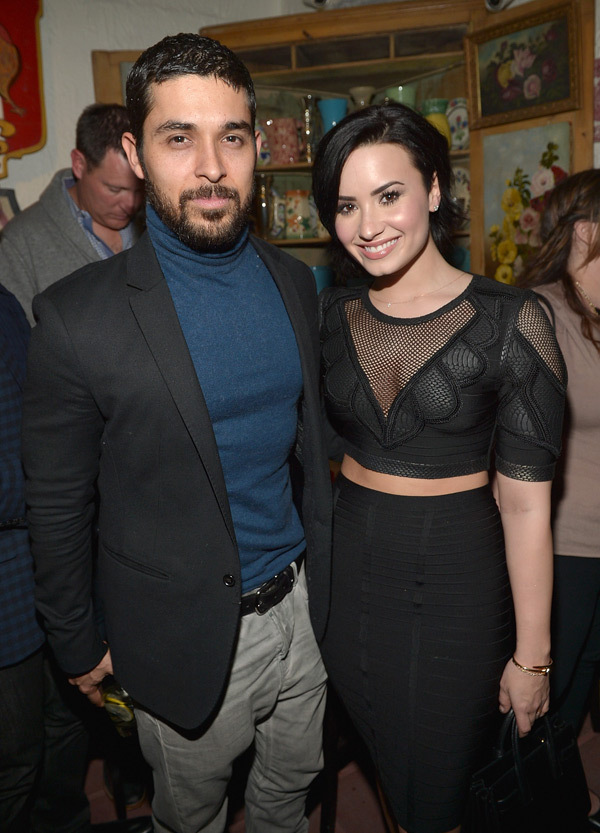 OMG! Did Demi Lovato & Wilmer Valderrama SECRETLY Get Back Together?