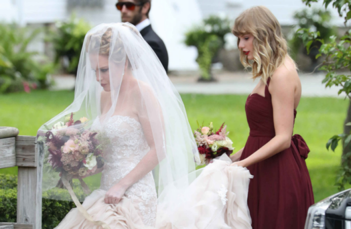 Taylor Swift Is the Cutest Bridesmaid Ever!