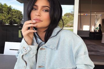 ‘This is ridiculous’: ‘Pregnant’ Kylie Jenner is slammed by fans after revealing her new make-up brushes will cost 0