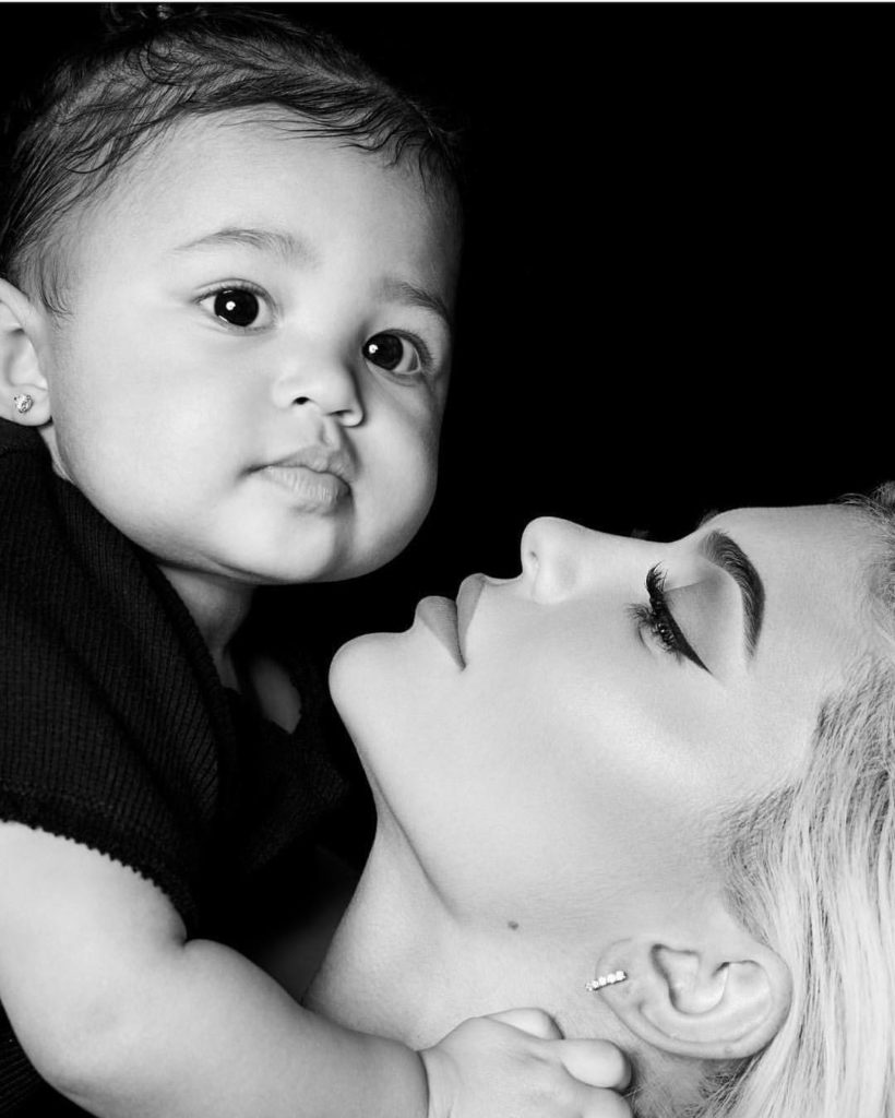 Kylie Jenner selling Backstage Passes to meet Baby Stormi for this insane amount of Money!